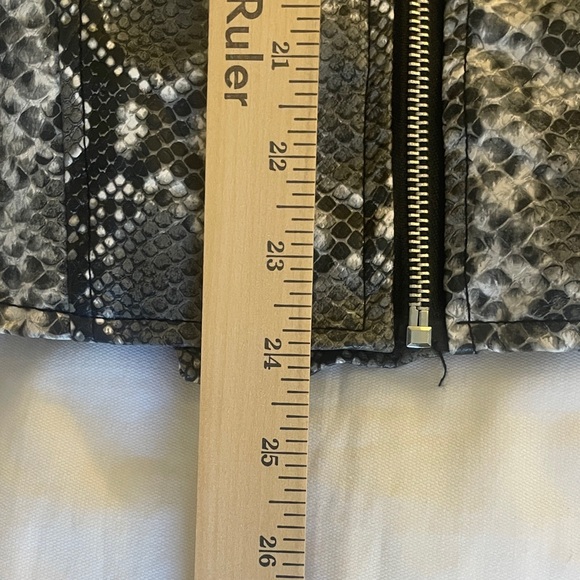 Miss Selfie Women's XL Snake Print Faux Leather Moto Jacket - Picture 7 of 8